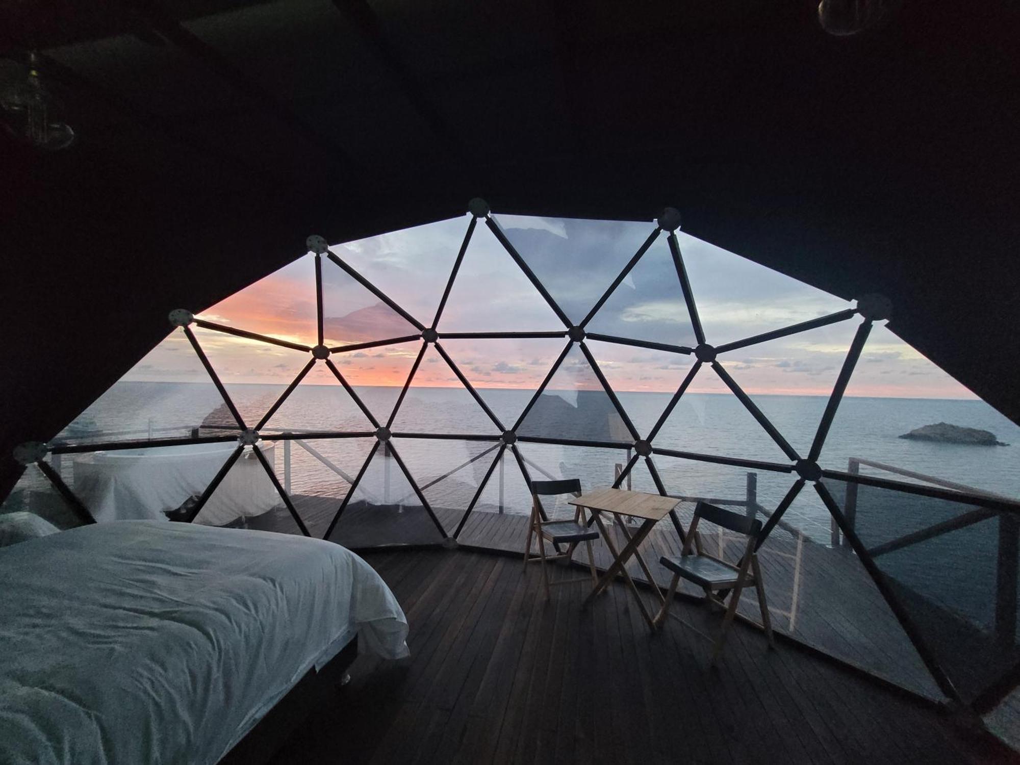 321 Surprise Beach House And Glamping Archibolds Room photo