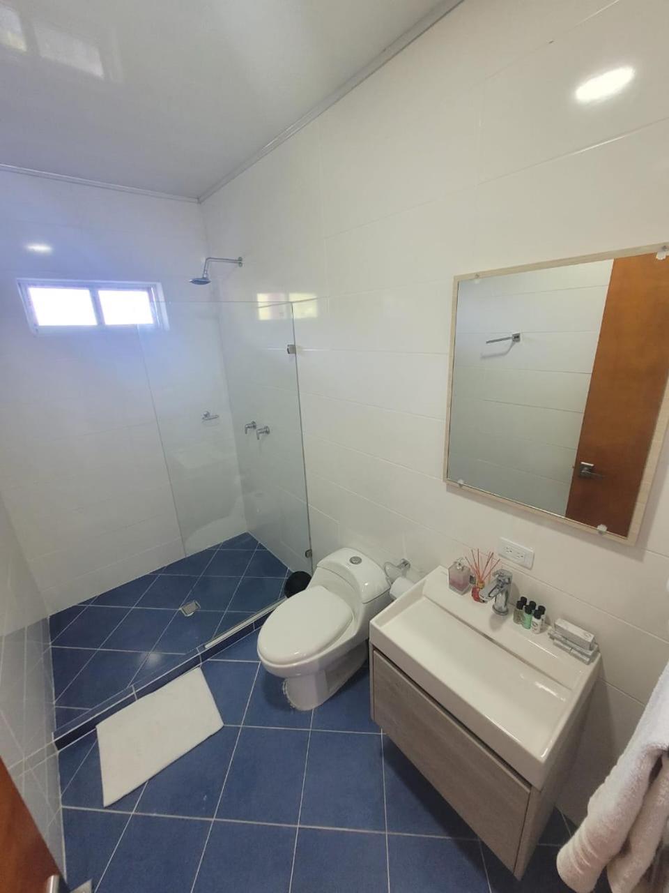 321 Surprise Beach House And Glamping Archibolds Room photo