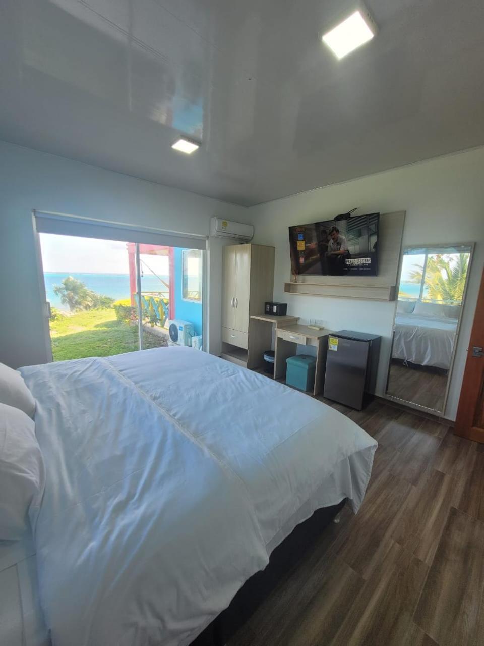 321 Surprise Beach House And Glamping Archibolds Exterior photo